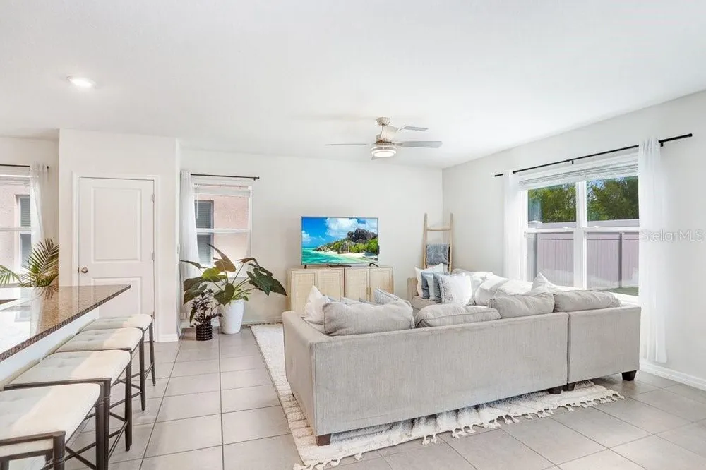 3044 Suncoast Plains Dr, Odessa, FL 33556