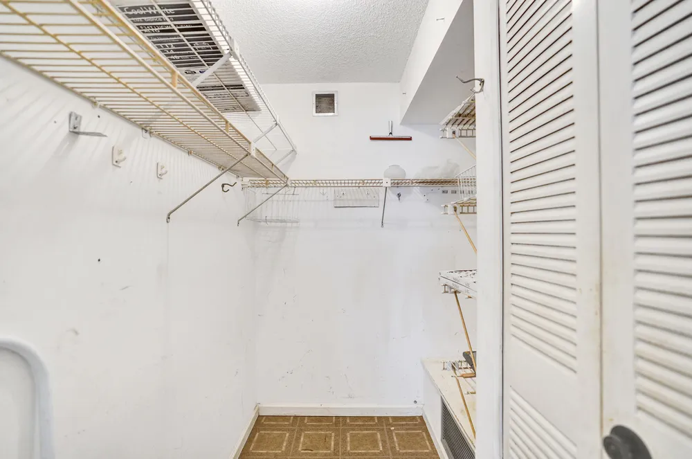 2012 S Federal Hwy, Boynton Beach, FL 33435