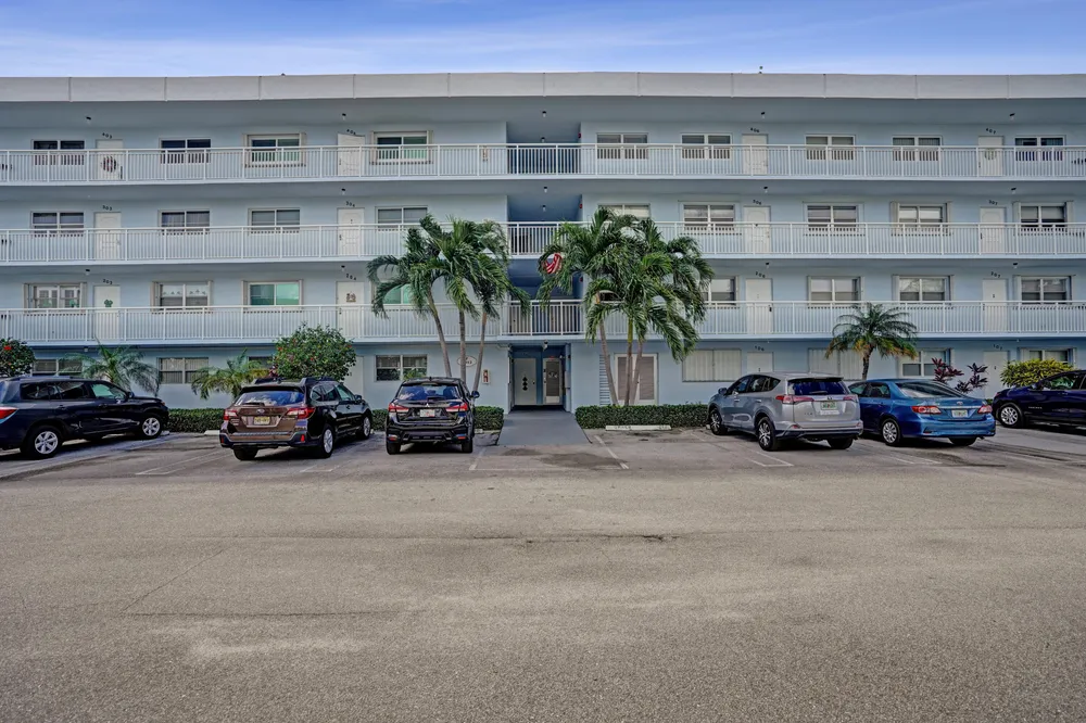 2012 S Federal Hwy, Boynton Beach, FL 33435