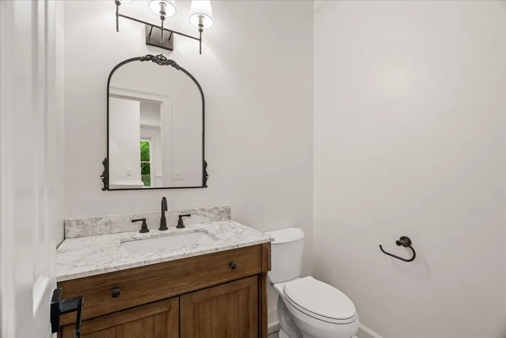 1803 Waterford Pl, Dalton, GA 30720