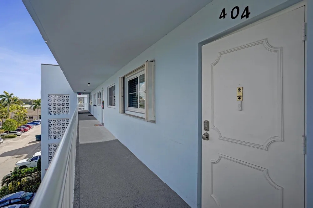 2012 S Federal Hwy, Boynton Beach, FL 33435
