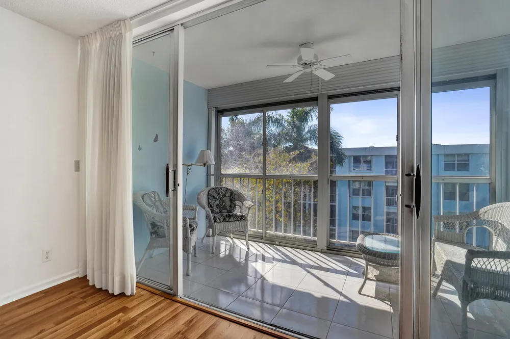2012 S Federal Hwy, Boynton Beach, FL 33435