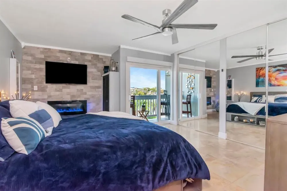 2424 W Tampa Bay Blvd, Tampa, FL 33607