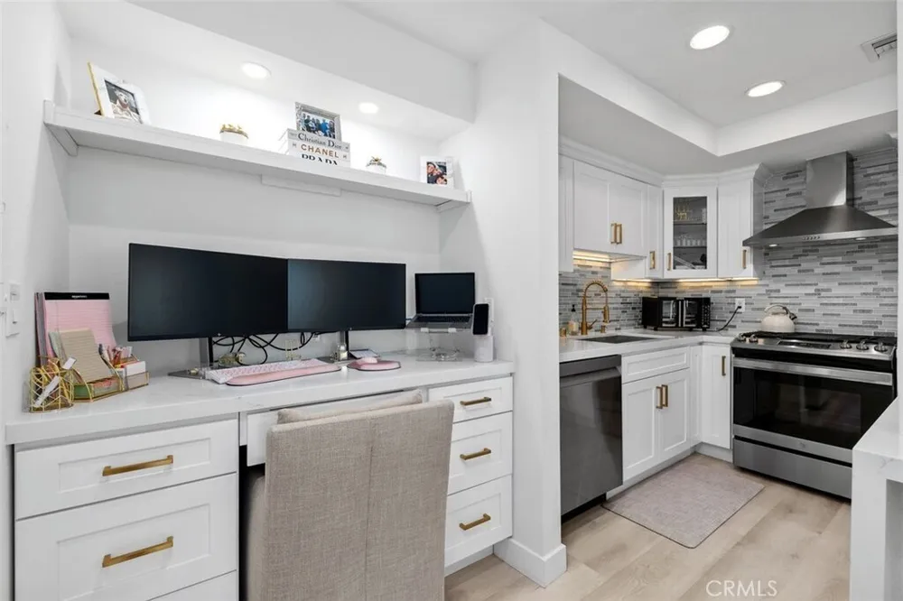 14014 Milbank St, Sherman Oaks, CA 91423