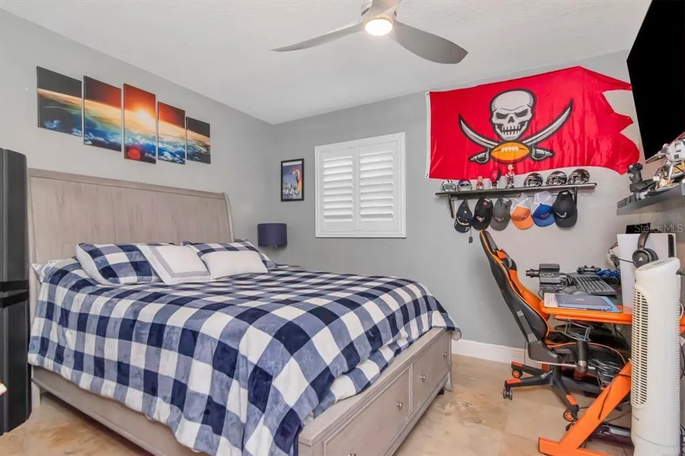 2424 W Tampa Bay Blvd, Tampa, FL 33607