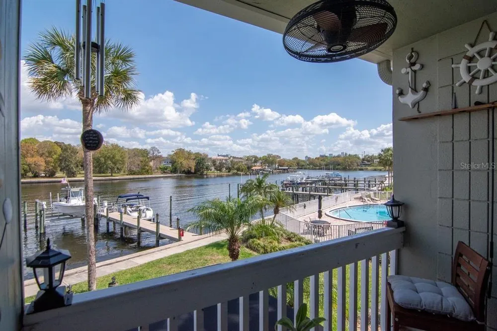 2424 W Tampa Bay Blvd, Tampa, FL 33607