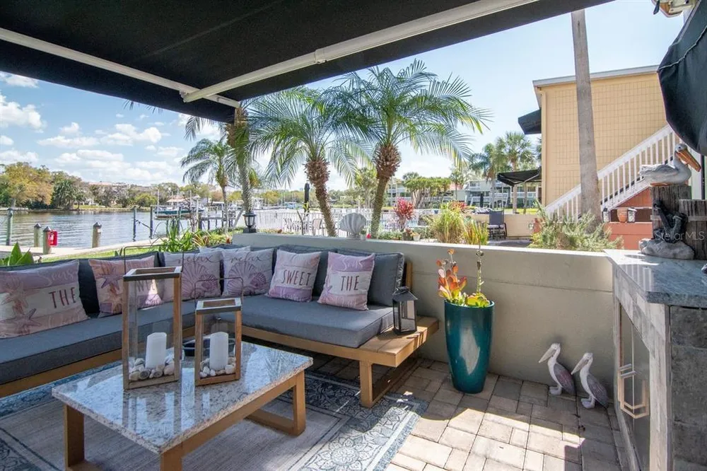 2424 W Tampa Bay Blvd, Tampa, FL 33607