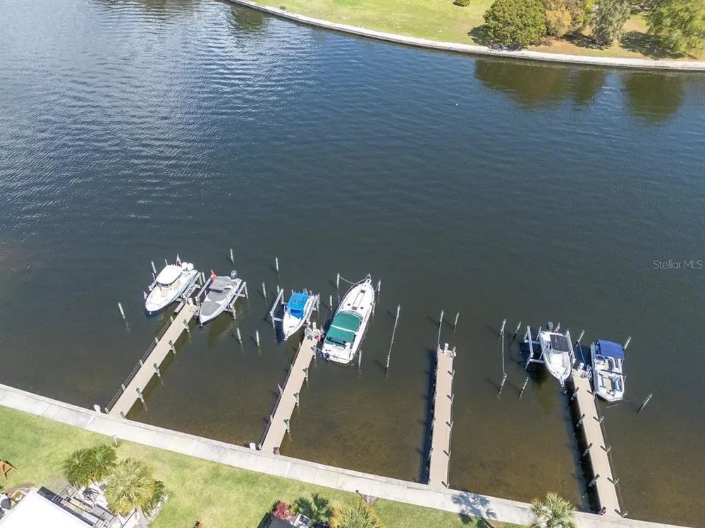 2424 W Tampa Bay Blvd, Tampa, FL 33607