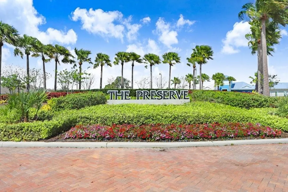 3044 Suncoast Plains Dr, Odessa, FL 33556