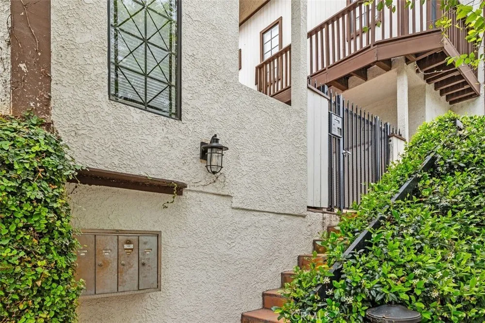 14014 Milbank St, Sherman Oaks, CA 91423