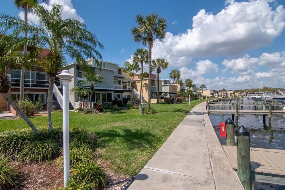 2424 W Tampa Bay Blvd, Tampa, FL 33607