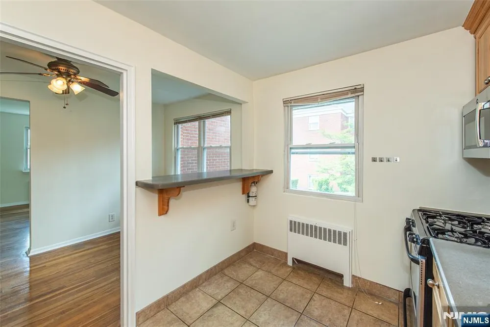 284 Claremont Ave, Verona, NJ 07044