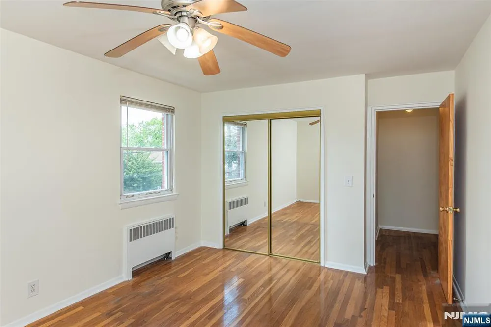 284 Claremont Ave, Verona, NJ 07044