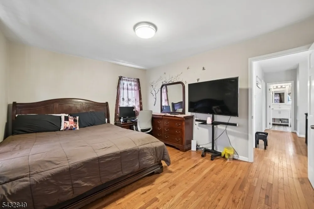 147 Brookside Ave, Irvington, NJ 07111
