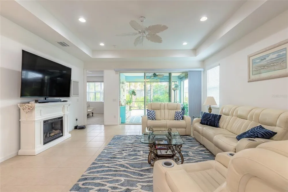 230 Sand Bar Ln, Daytona Beach, FL 32124