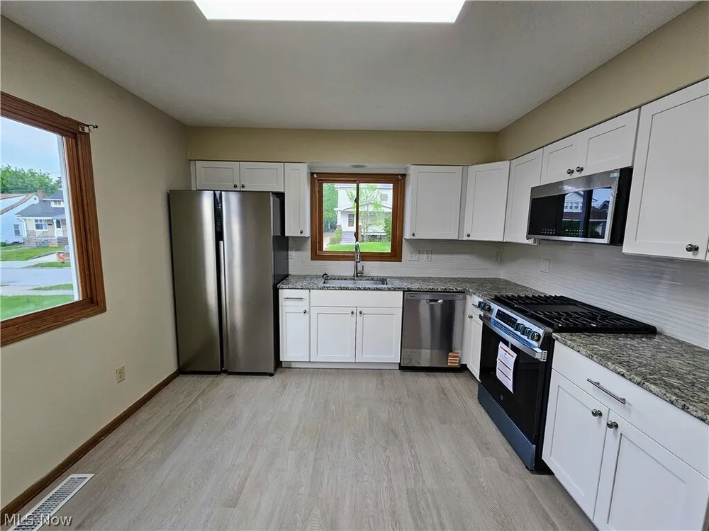4838 E 86th St, Garfield Heights, OH 44125