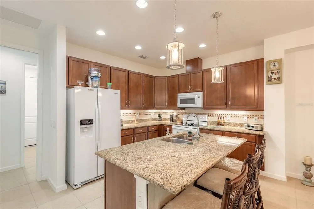 230 Sand Bar Ln, Daytona Beach, FL 32124