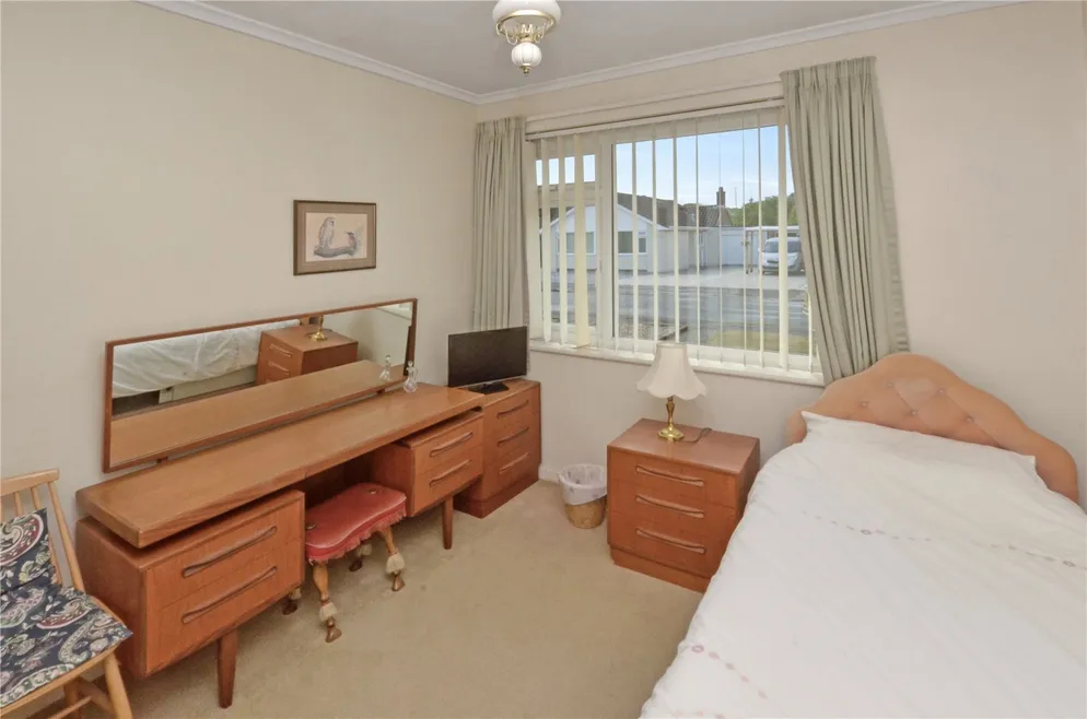 Property carousel item 12