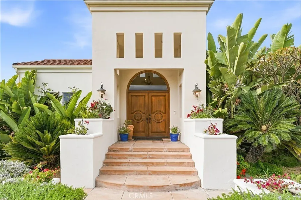 270 Flowerfield Ln, La Habra Heights, CA 90631