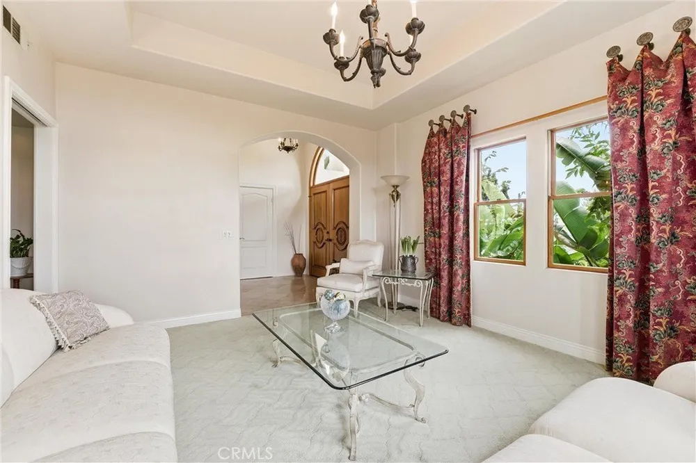 270 Flowerfield Ln, La Habra Heights, CA 90631
