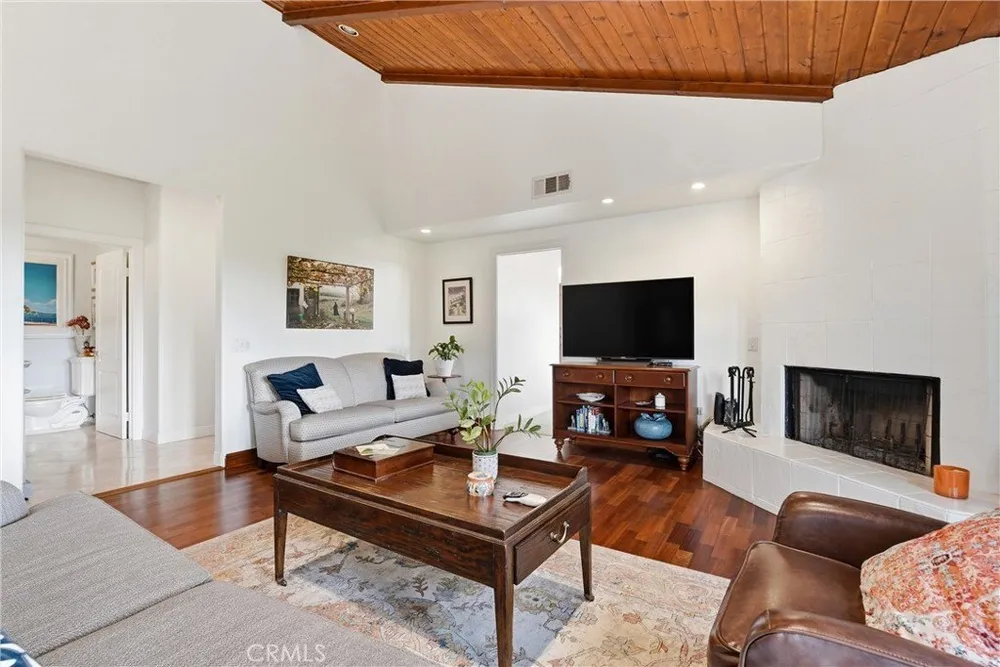 270 Flowerfield Ln, La Habra Heights, CA 90631