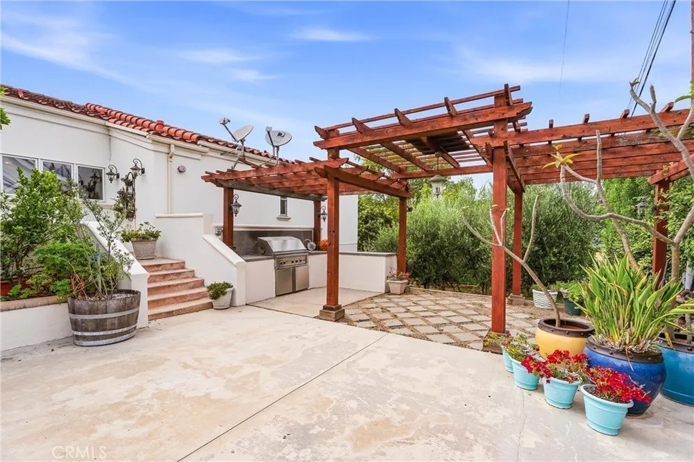 270 Flowerfield Ln, La Habra Heights, CA 90631