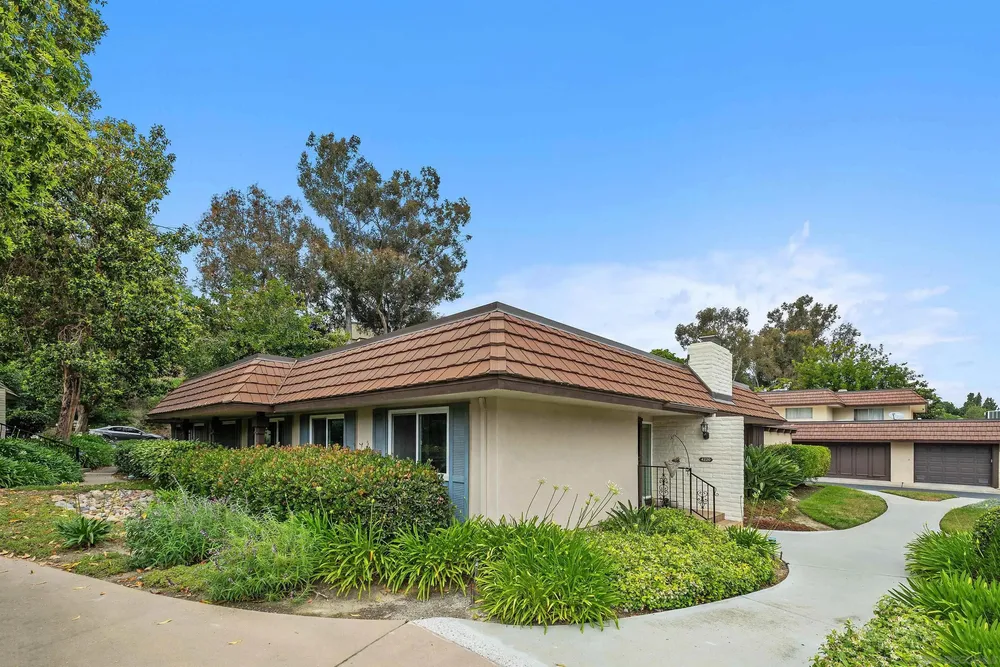 4220 Collwood Ln, San Diego, CA 92115