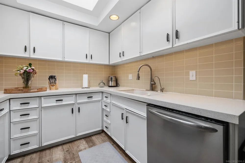 4220 Collwood Ln, San Diego, CA 92115
