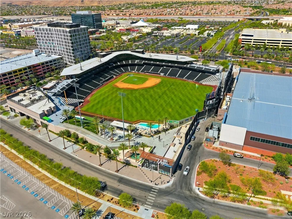 497 Paso De Montana St, Las Vegas, NV 89138