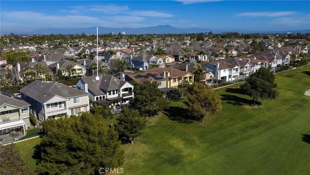 6300 Forester Dr, Huntington Beach, CA 92648