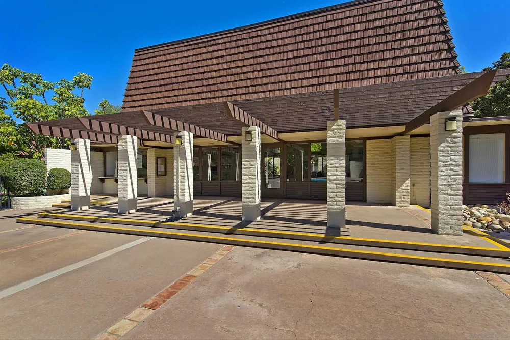 4220 Collwood Ln, San Diego, CA 92115