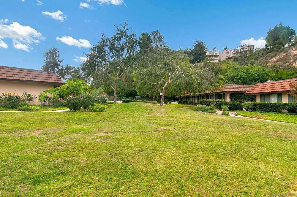 4220 Collwood Ln, San Diego, CA 92115