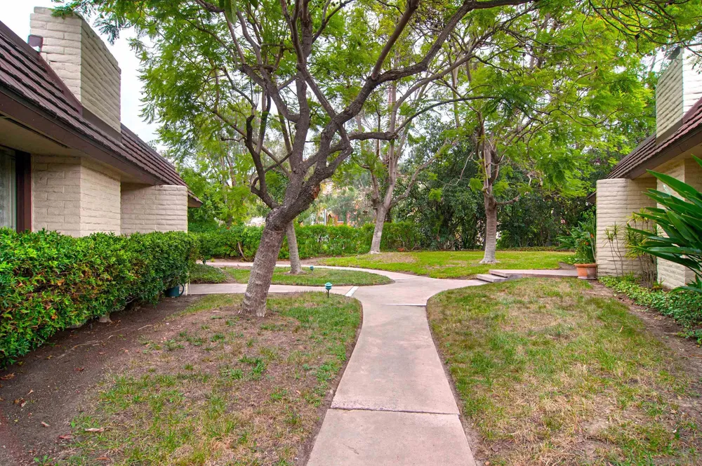 4220 Collwood Ln, San Diego, CA 92115