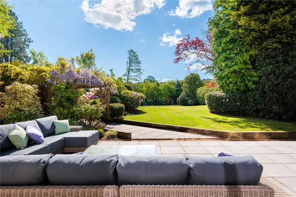 Yew Tree Way, Prestbury, SK10 photo 8