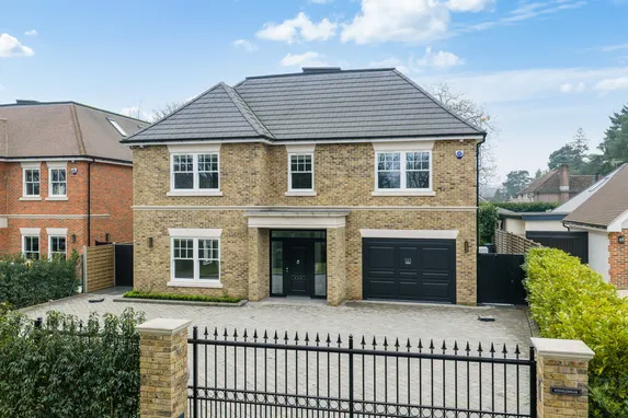 Furze Grove, Kingswood, KT20