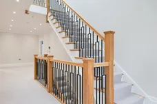 Furze Grove, Kingswood, KT20 photo 6