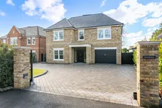 Furze Grove, Kingswood, KT20 photo 11