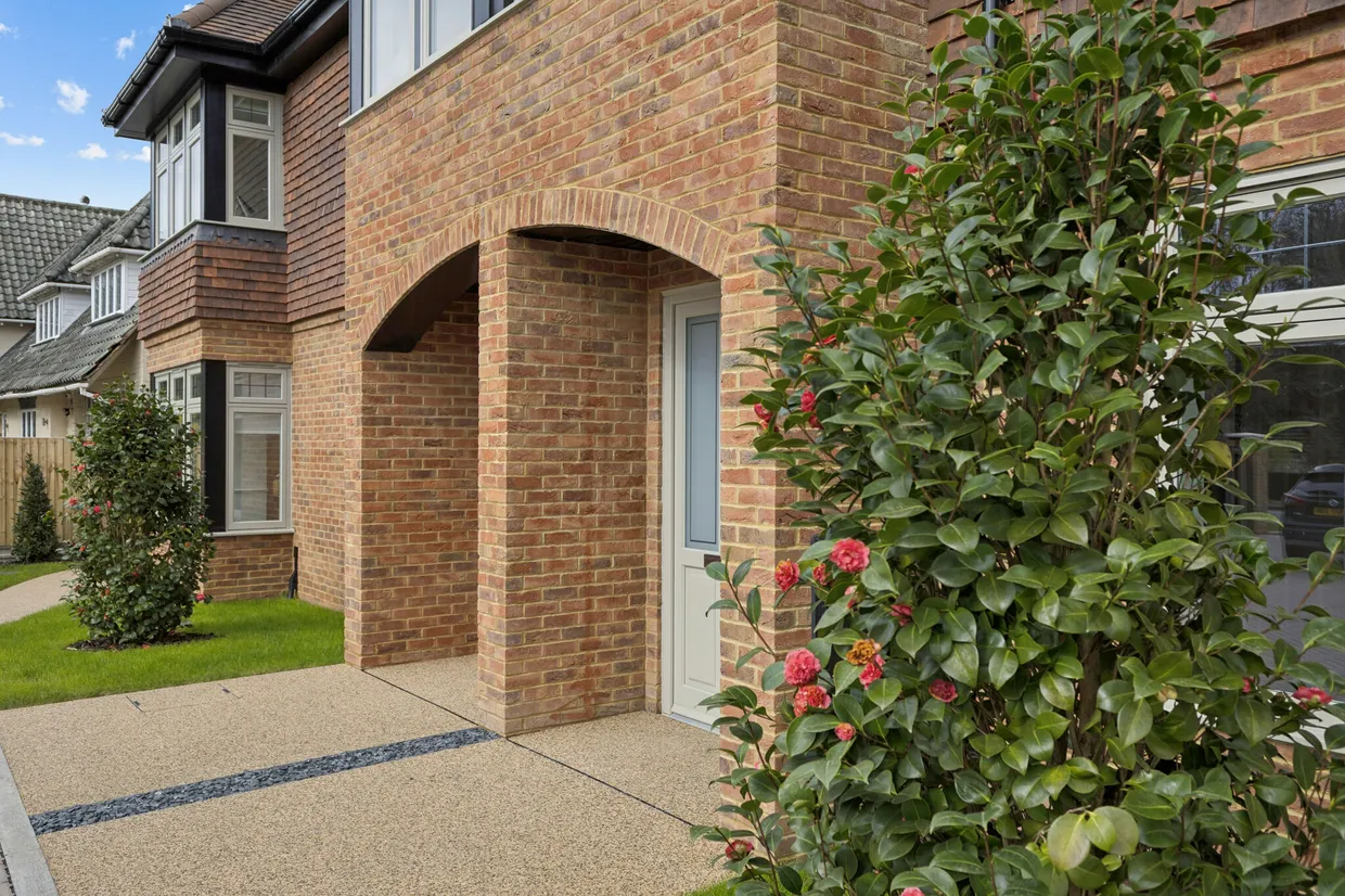 No. 3 Ronmar Place, Oxshott, KT22 photo 14
