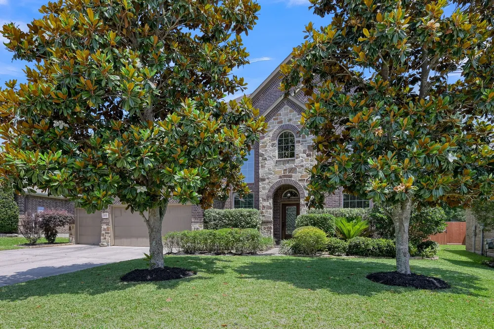 2033 Brodie Ln, Conroe, TX 77301