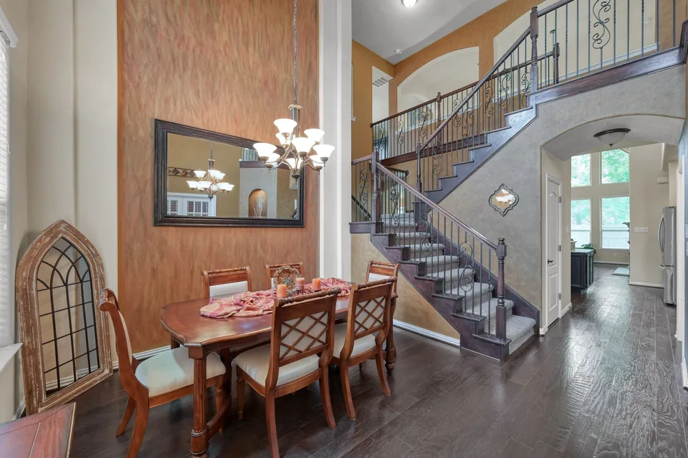 2033 Brodie Ln, Conroe, TX 77301