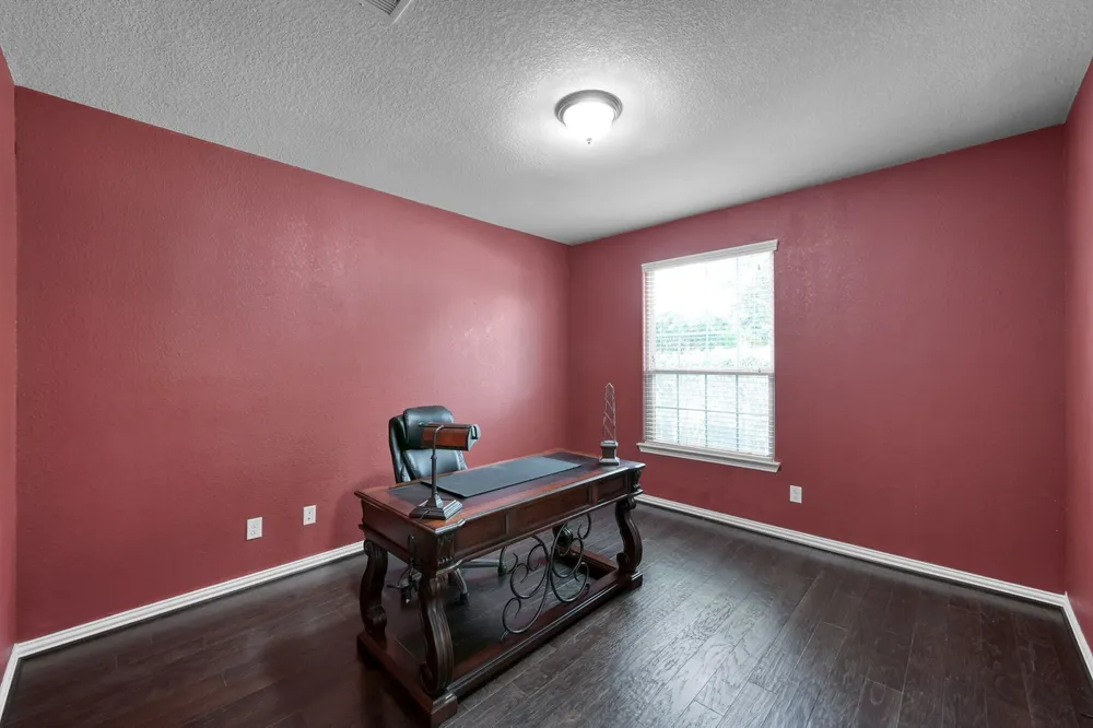 2033 Brodie Ln, Conroe, TX 77301