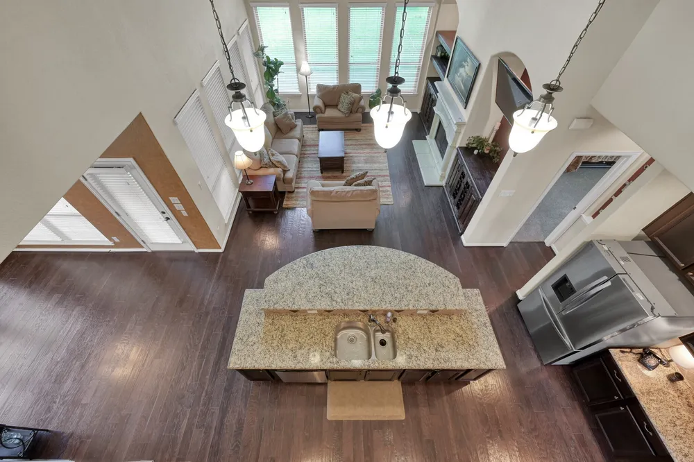 2033 Brodie Ln, Conroe, TX 77301