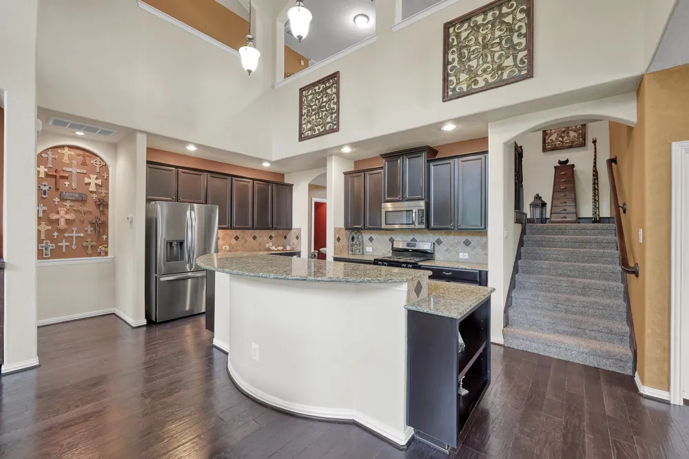 2033 Brodie Ln, Conroe, TX 77301