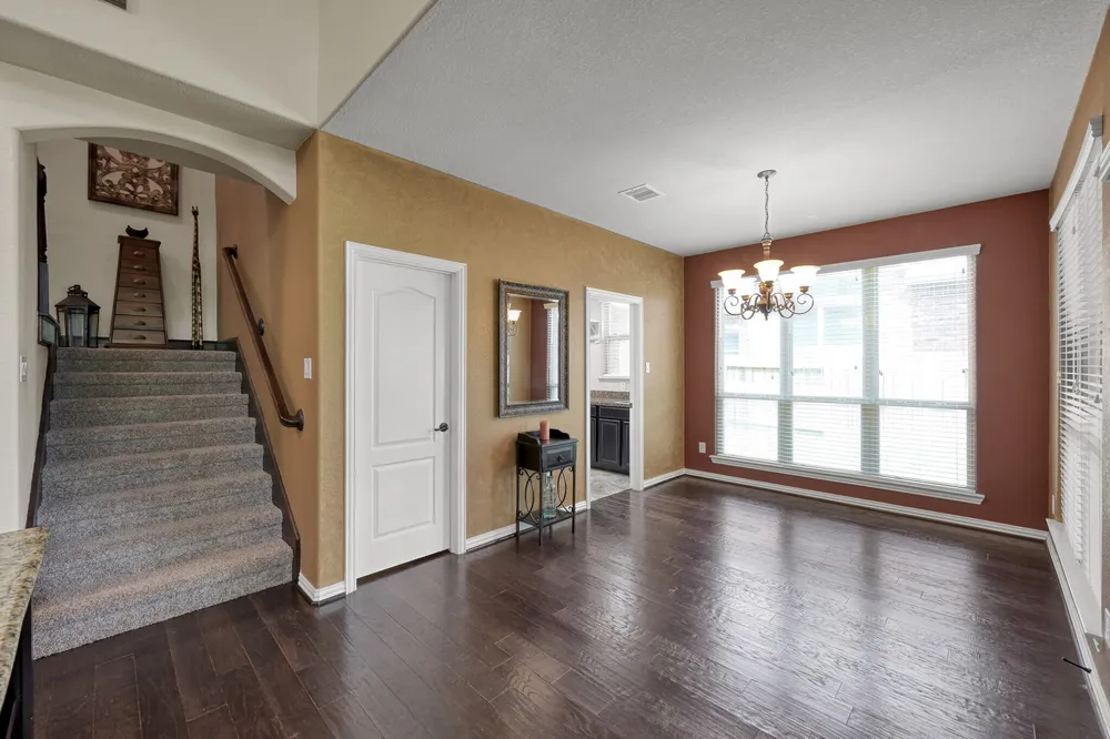 2033 Brodie Ln, Conroe, TX 77301