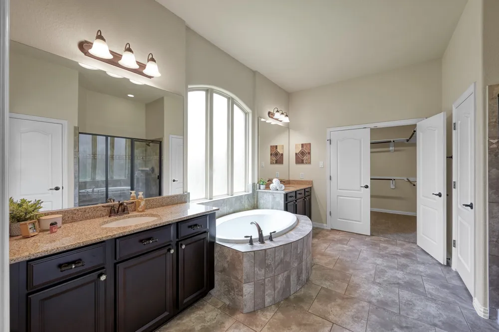 2033 Brodie Ln, Conroe, TX 77301
