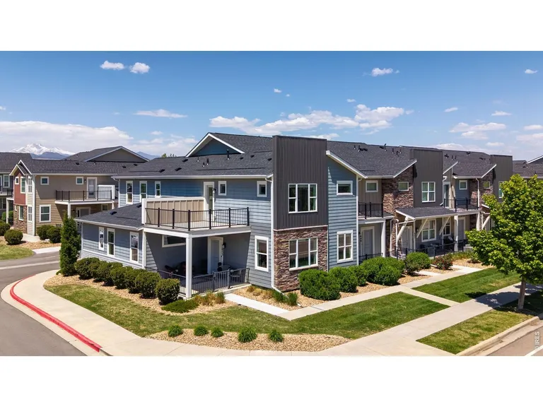 653 Grandview Meadows Dr, Longmont, CO 80503