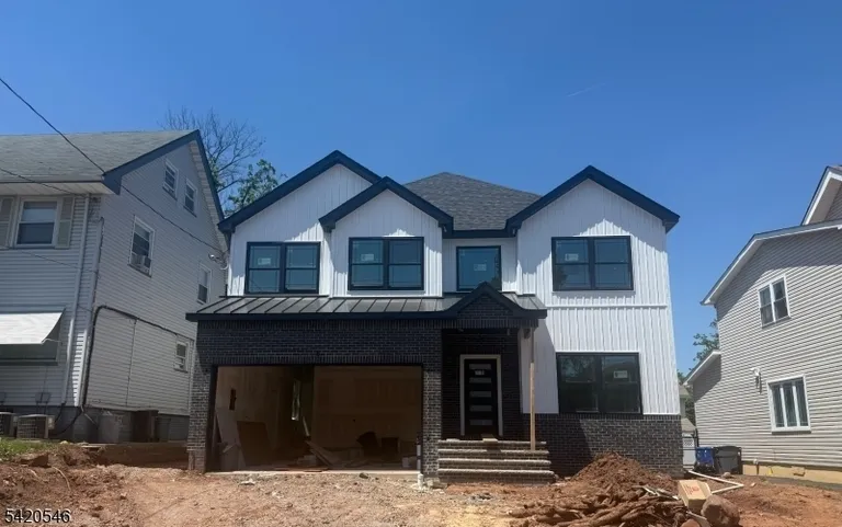 72 Hillside Rd, Elizabeth, NJ 07208