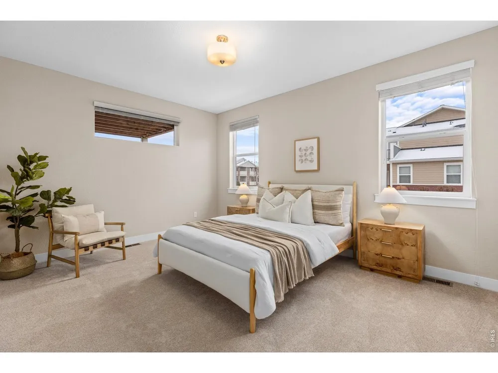653 Grandview Meadows Dr, Longmont, CO 80503