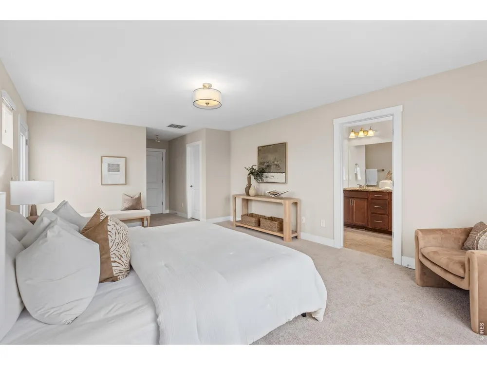 653 Grandview Meadows Dr, Longmont, CO 80503