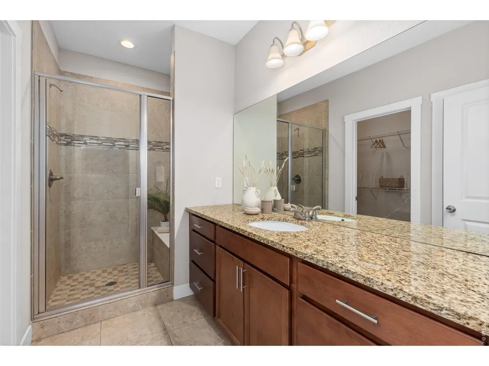 653 Grandview Meadows Dr, Longmont, CO 80503